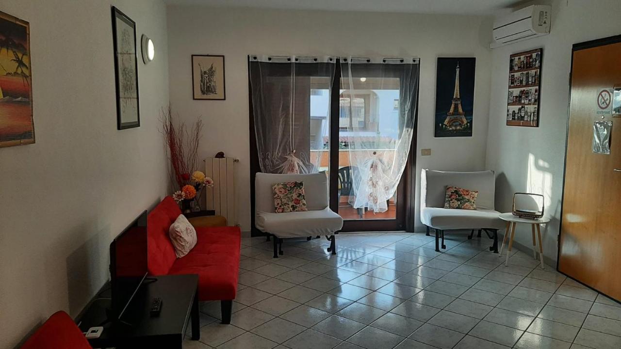 Pressi Aeroporto Costa Smeralda Olbia Dış mekan fotoğraf
